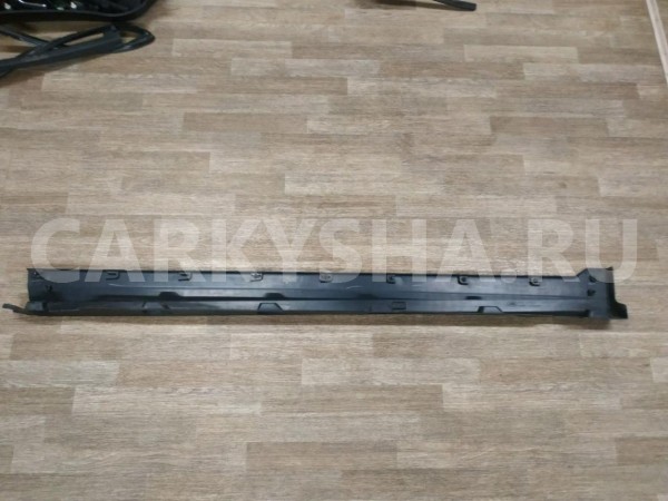 Накладка порога правая наружная Land Rover Freelander 