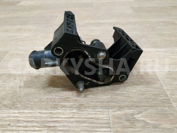 Фланец двигателя системы охлаждения Ford Focus 