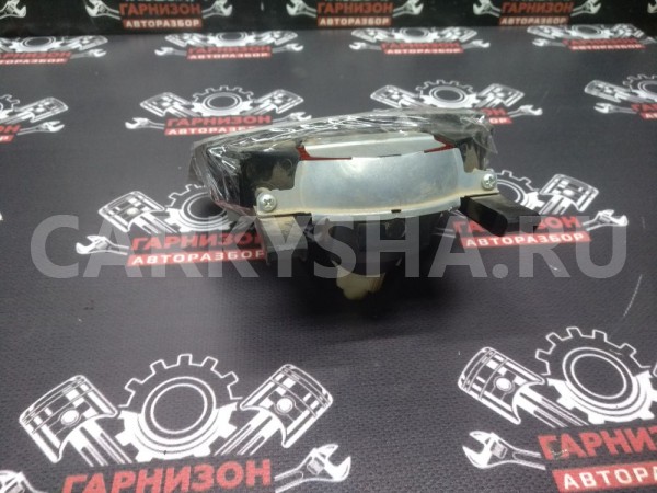 Дополнительный стоп сигнал Nissan Primera P12 Nissan Primera оригинальный номер 26590AU300