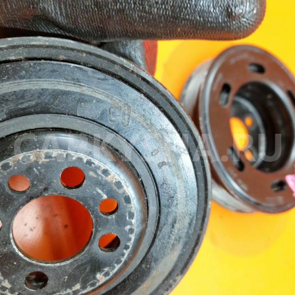 Шкив коленвала volkswagen passat b6 BVY BVR 2.0 Volkswagen Passat оригинальный номер 06a105243e