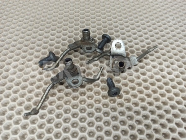 Форсунка масляная Mercedes-Benz CLK-Class W209 Mercedes-Benz CLK-klasse 