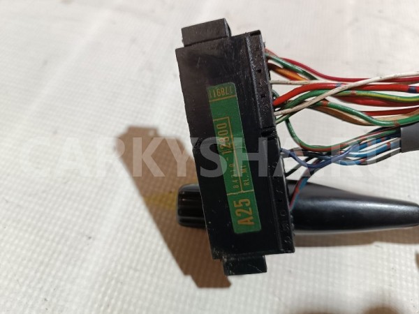 Переключатель подрулевой Toyota Corolla 