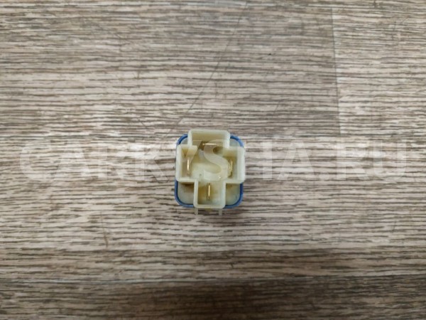 Реле Nissan Presea 