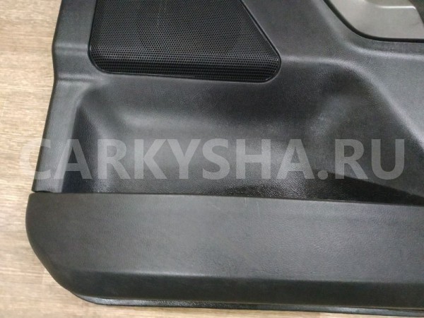 Обшивка двери передней правой Land Rover Freelander 