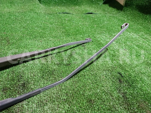 Поводок стеклоочистителя Mitsubishi i 