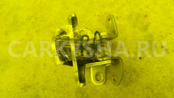 Петли на дверь Toyota Ist 