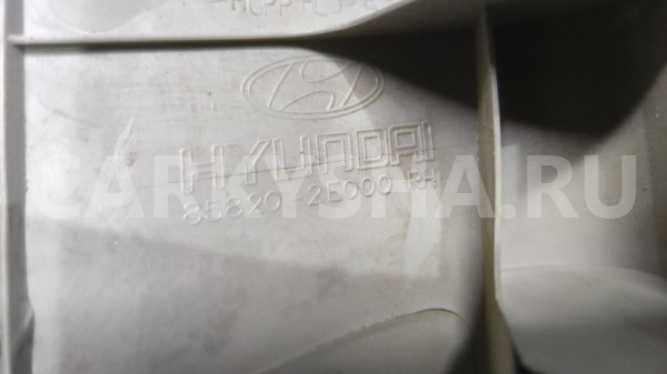 Обшивка передней правой стойки Hyundai Tucson 1 Hyundai Tucson оригинальный номер 858202E000