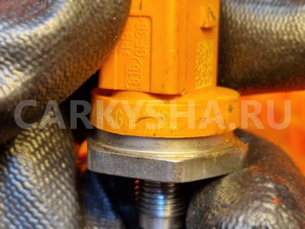 Датчик давления топлива volkswagen CAXA CAVA 1.4 Volkswagen Scirocco оригинальный номер 06j906051