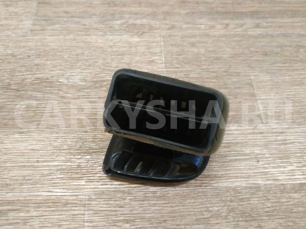 Воздуховод панели боковой правый Mazda Capella 