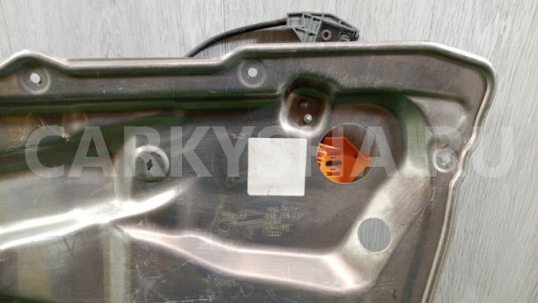 Стеклоподъемник электрический передний правый Audi Audi 200 