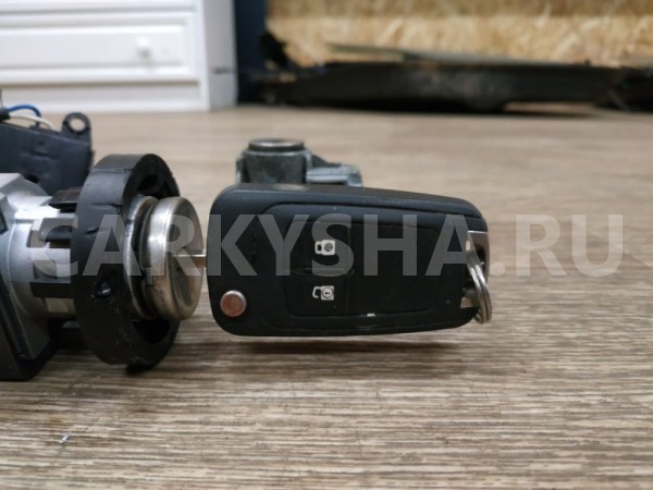 Замок зажигания со вставками (к-кт) Chevrolet Orlando 