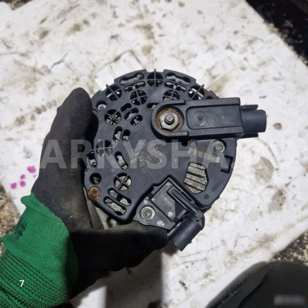 Генератор Land Rover Freelander 2 2.2d Land Rover Freelander оригинальный номер 0121615021