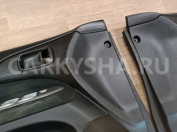 К-кт обшивки двери Mitsubishi Lancer 
