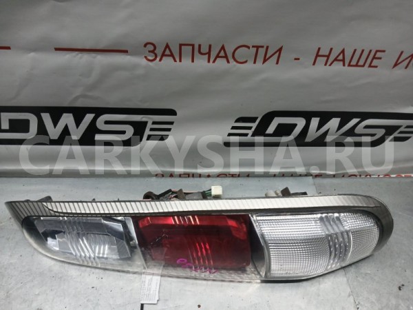 Фонарь стоп сигнала правый Nissan X-Trail 