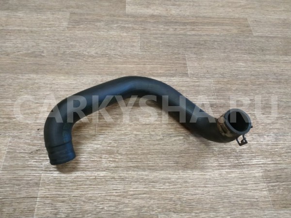 Патрубок радиатора охлаждения нижний Toyota Avensis 