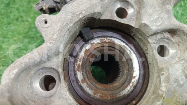 Кулак задний правый Audi A8 2004 Audi 200 оригинальный номер 4E0505436C