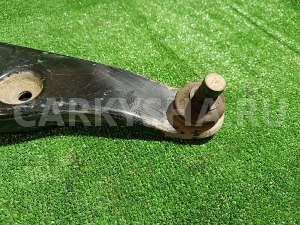 Рычаг передний правый Mitsubishi Lancer 