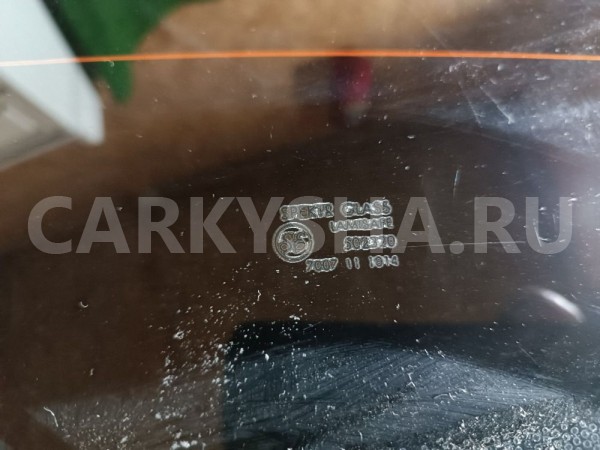 Стекло заднее кузовное Mitsubishi Lancer оригинальный номер MR520282