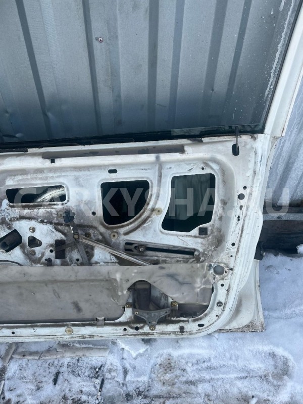 Дверь передняя правая Volvo 740 