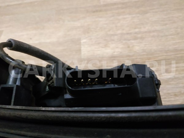 Замок двери задней правой Ford Focus оригинальный номер BM5AA26412BB