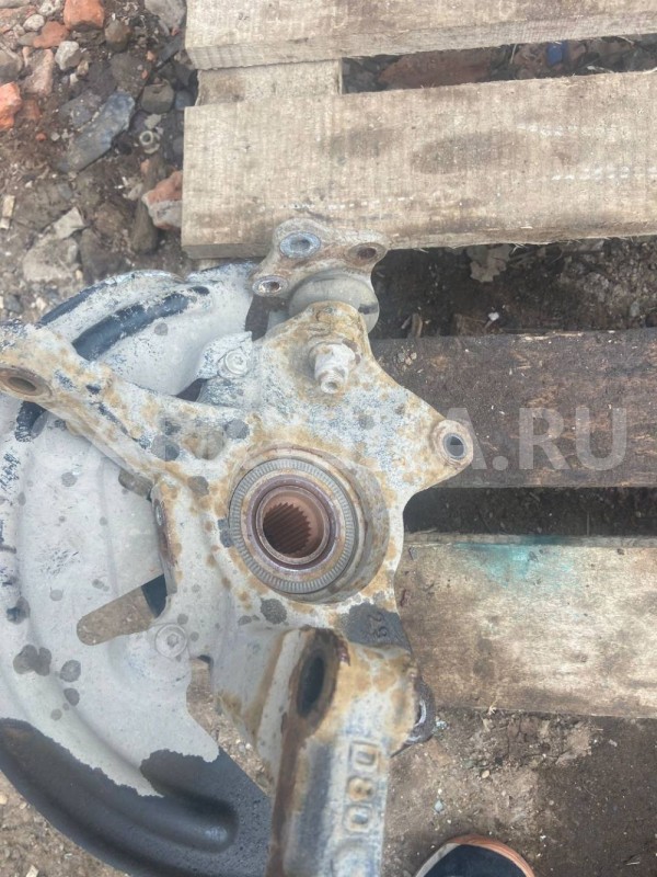 Кулак поворотный передний правый Renault Megane III (2008—2014) Renault 14 оригинальный номер 400140080R