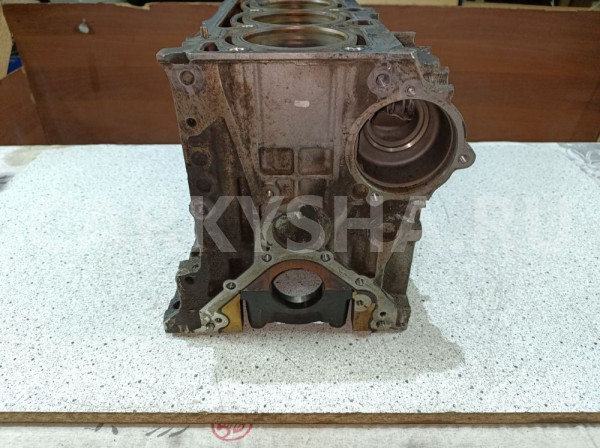 Блок цилиндров Volkswagen Jetta V (2005—2011) Volkswagen Jetta оригинальный номер 06B103011AQ