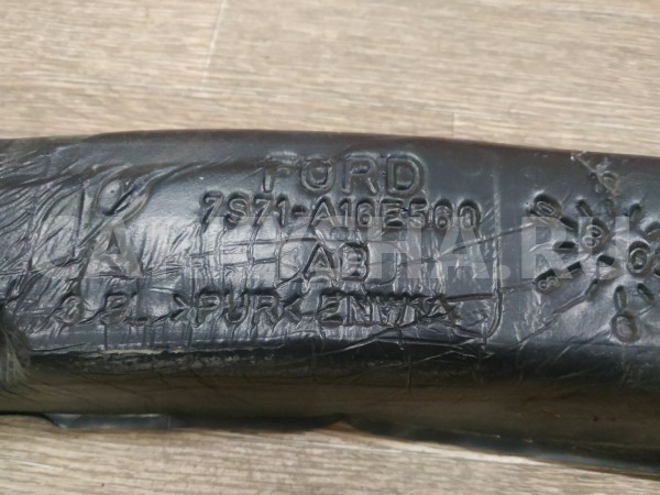 Пыльник крыла внутренний правый Ford Mondeo 