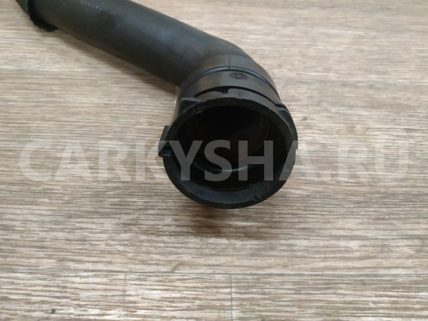 Патрубок радиатора охлаждения нижний Land Rover Freelander оригинальный номер 6G918286ND