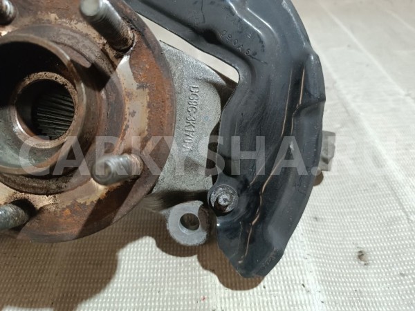 Кулак поворотный передний правый Ford Mondeo 