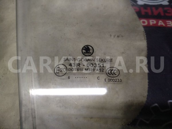 Стекло передней правой двери Шкода Фабия Fabia 1 Skoda Fabia оригинальный номер 43R00351