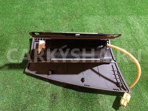 Подушка безопасности в торпедо Suzuki Cultus 