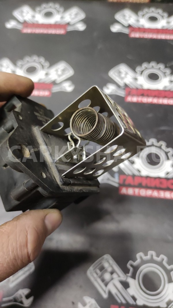 Резистор вентилятора Ситроен Citroen C4 I NFU Citroen C4 оригинальный номер 9649247680