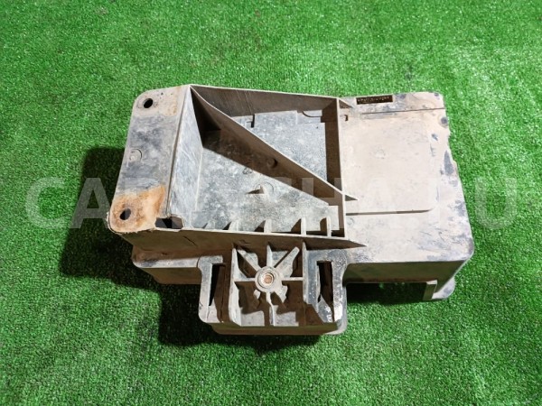 Подставка под аккумулятор Ford Focus 