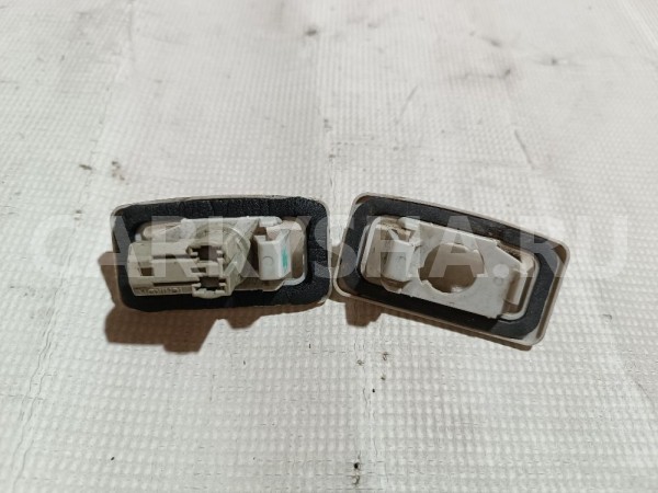 Фонарь подсветки номера Toyota Corolla 