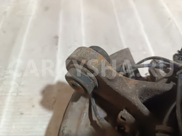 Кулак поворотный задний правый Land Rover Range Rover 