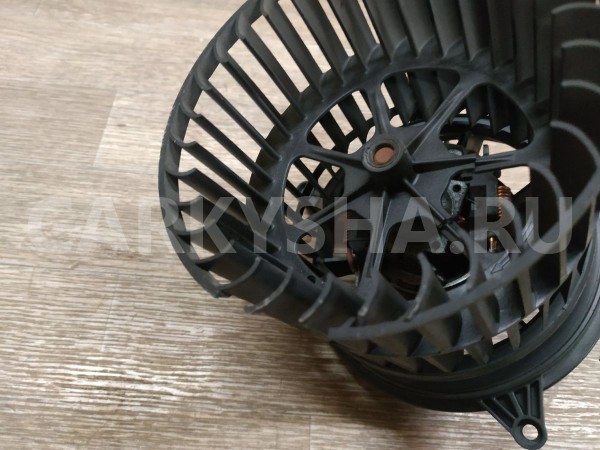 Мотор отопителя Ford Fusion 