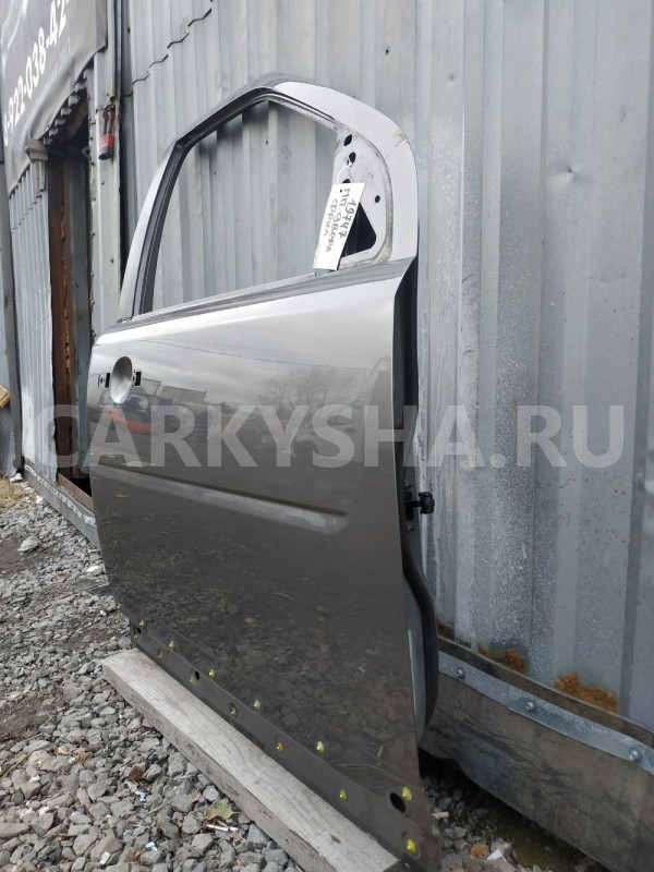 Дверь передняя правая Land Rover Freelander оригинальный номер LR005656
