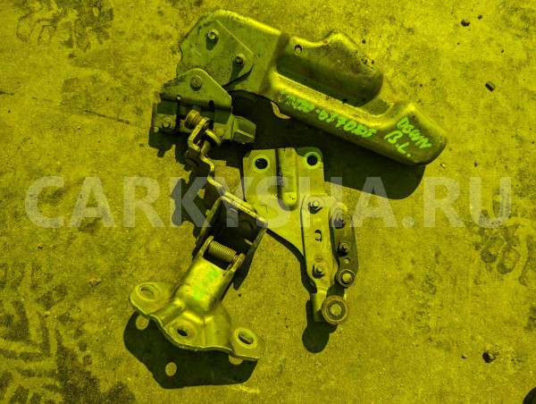 Ролик двери Nissan NV200 