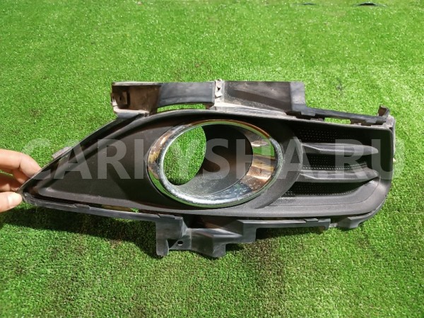 Решетка в бампер правая Ford Mondeo 