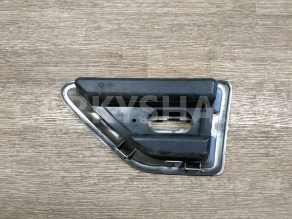 Накладка крыла переднего правого Land Rover Freelander 