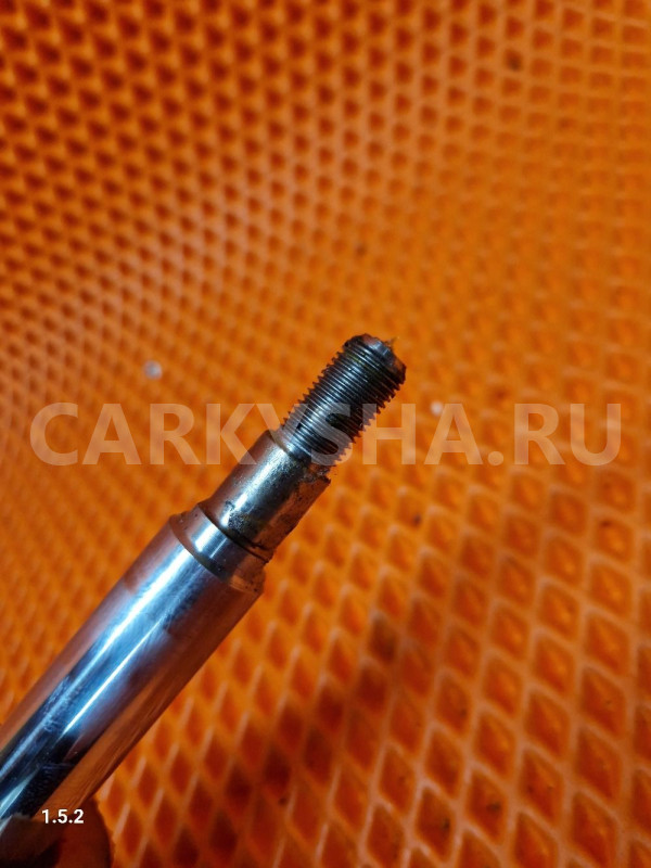 Амортизатор передний Toyota vitz ncp10 Toyota Vitz 