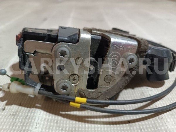 Замок двери передней правой Toyota Auris оригинальный номер 6903006170