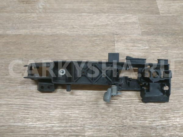 Кронштейн ручки Ford Explorer 