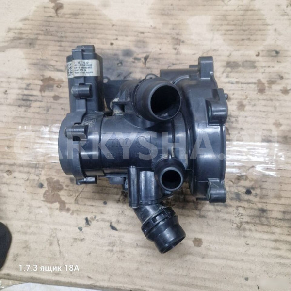 Корпус термостата Audi A3, 8P Audi 200 оригинальный номер f56777612