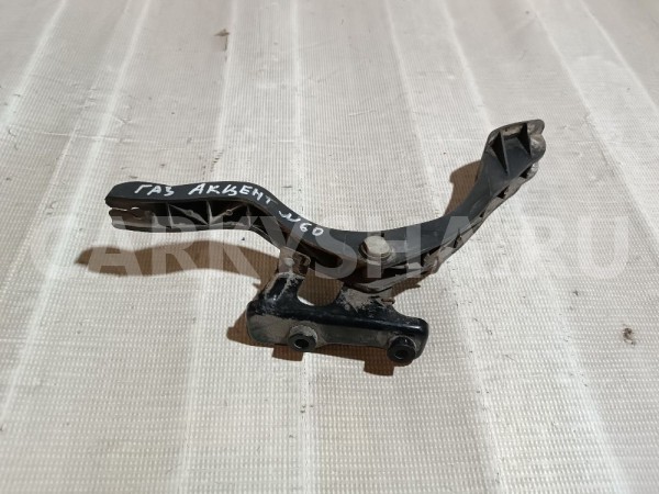 Педаль газа Hyundai Accent оригинальный номер 3272025000