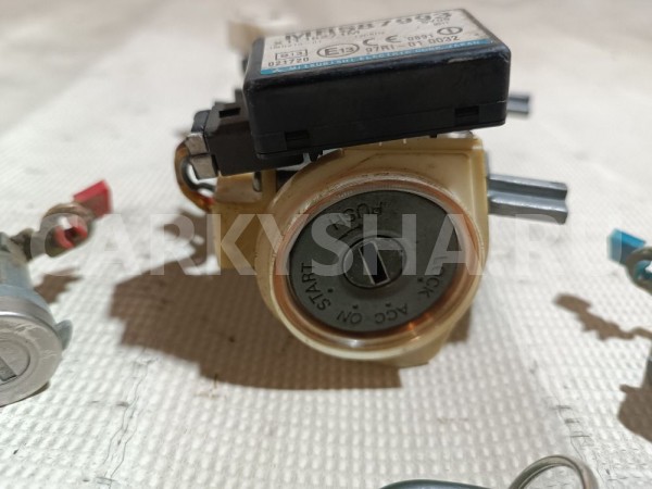 Замок зажигания со вставками (к-кт) Mitsubishi Lancer 