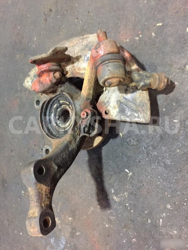 Кулак передний левый Volkswagen Golf 3 Volkswagen Golf 