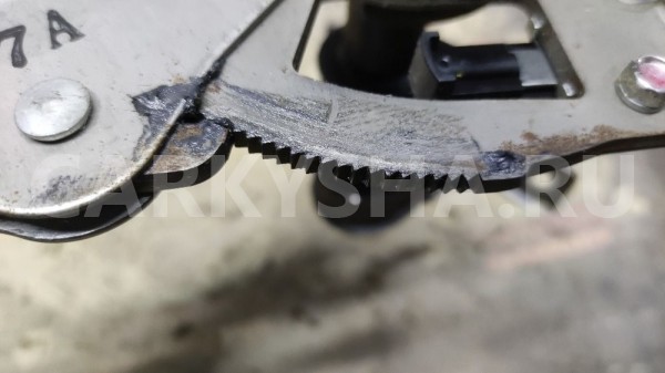 Рычаг стояночного тормоза Шевроле Лачетти Chevrolet Lacetti оригинальный номер 96464460