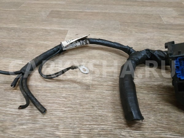 Блок предохранителей подкапотный Ford Mondeo оригинальный номер 1S7T14A481AA