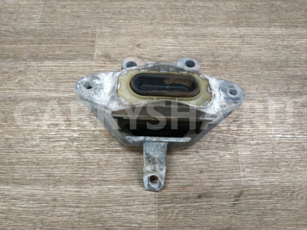 Опора КПП левая Chevrolet Orlando оригинальный номер 13287954